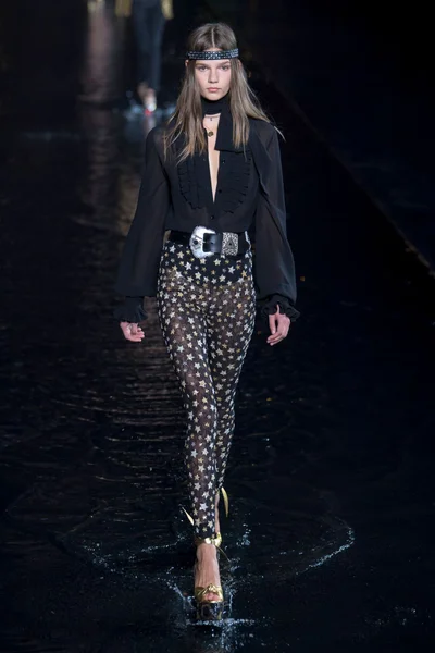 Look 36